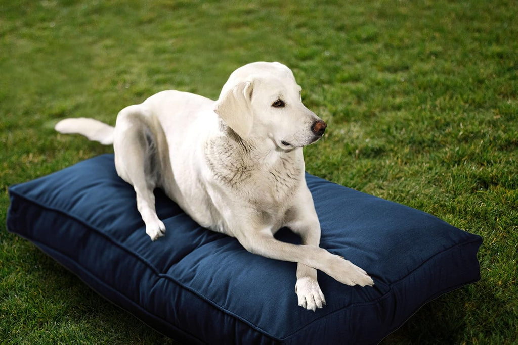 Cayenne red double-sided indoor outdoor dog bed, large size – view 6