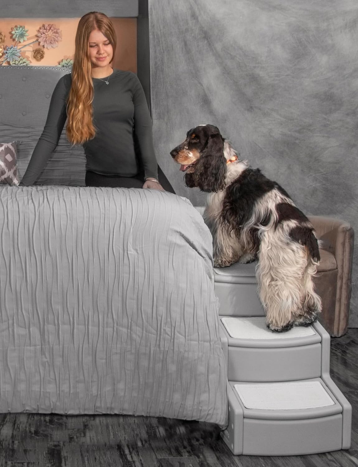 Fog gray four-step pet stairs with removable carpet treads
